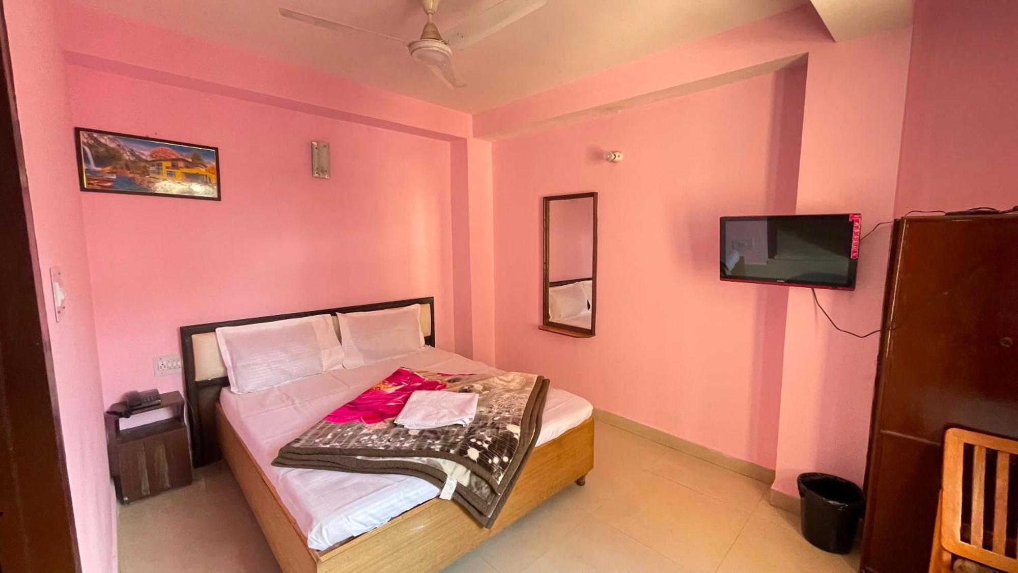 Hotel O Krishna Residency - Manali (Himachal Pradesh) — Photos 1